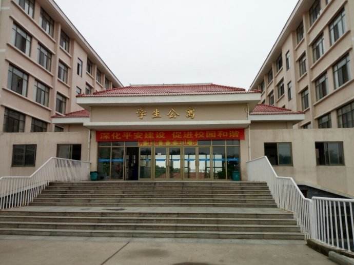 2019年瀘州醫學院衛生學校招生要求