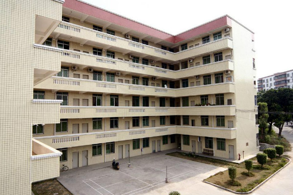 綿陽市陽光職業(yè)技術(shù)學(xué)校2019年報考要求簡介