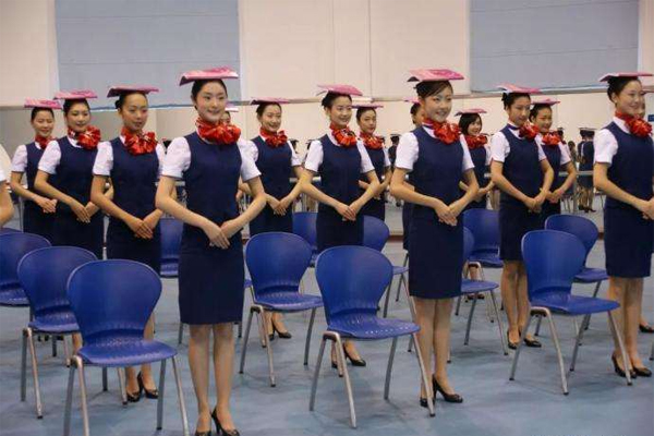 貴州航空工業技師學院單招要求 空中乘務報考要求