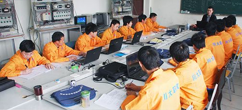 川大科技園職業(yè)技能學院學習場景